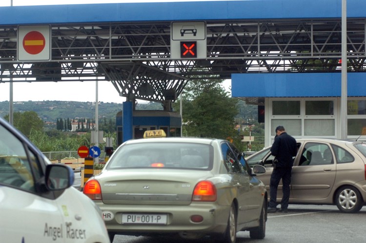 Bijeli štrajk slovenskih policajaca na granici trebao bi početi danas u 14 sati (M. SARDELIN/arhiva)
