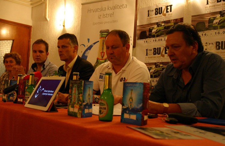 Ida Bašić, Vilijam Prodan, Valter Flego, Branko Bašić i Damir Rupena (Snimio Siniša ŽULIĆ)