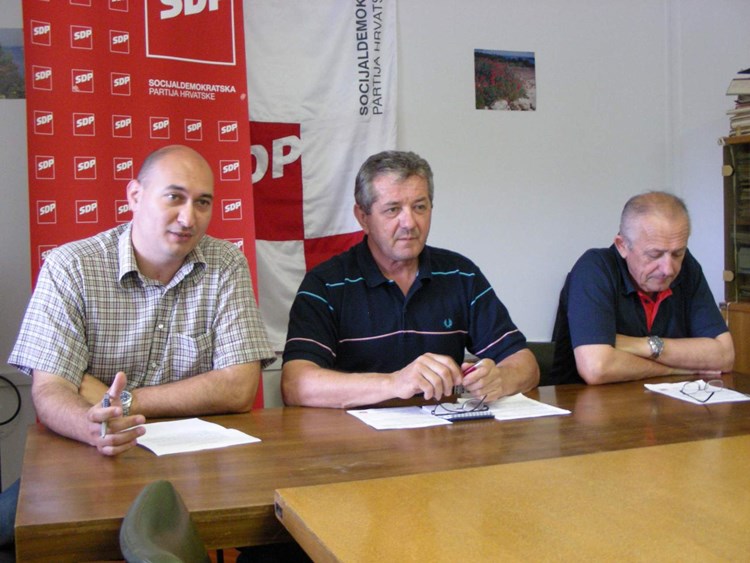 Arduino Matošević i Lino Dobrila, nekadašnji predsjednik i tajnik porečkog SDP-a (V. H.)