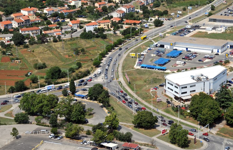 Ovaj ulaz u grad najkritičnija je prometna točka istarskog prometa (N. LAZAREVIĆ)