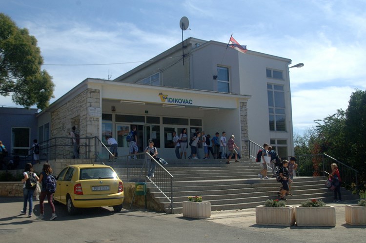 Škola Vidikovac je prva u Hrvatskoj po informatizaciji (Arhiva/S. MILJEVIĆ)