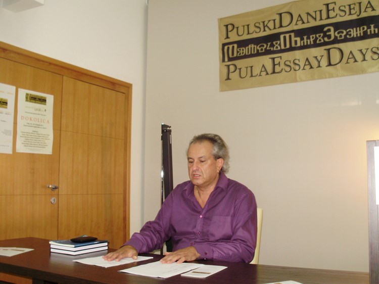 Boris Domagoj Biletić je predstavio program 10. Pulskih dana eseja