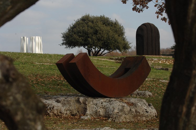 Park skulptura Dušana Džamonje u Vrsaru (M. MIJOŠEK)