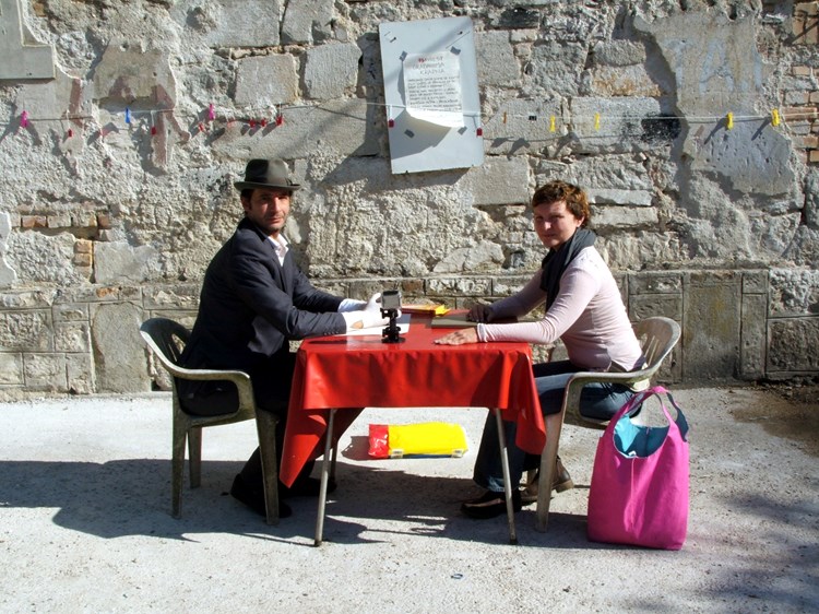 Ludovic Nobilleau i Branka Cvjetičanin u javnom uredu na Pozzo Franzu