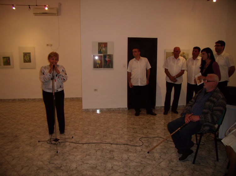 Klaudia Velimirović na otvorenju izložbe