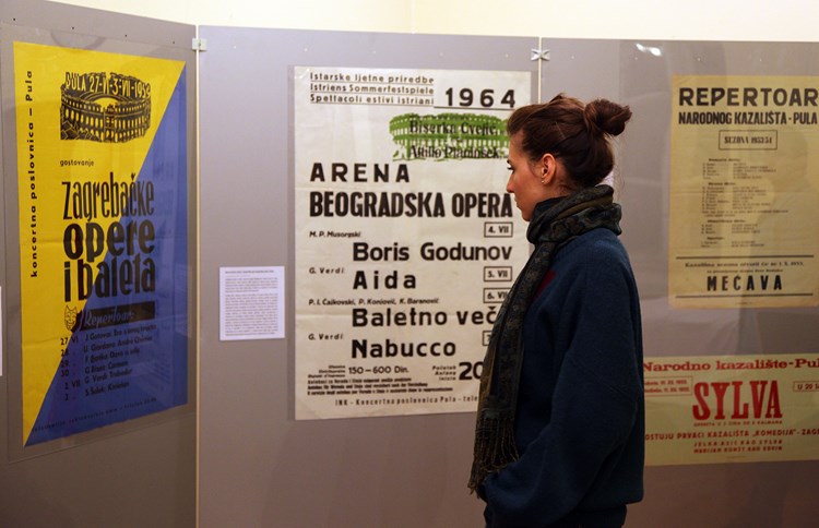 Plakati koji svjedoče bogatoj kulturnoj ponudi u Puli nakon Drugog svjetskog rata (M. ANGELINI)