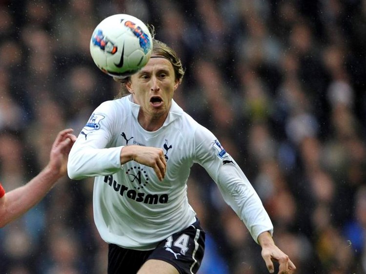 Luka Modrić kandidaturu je zaslužio odličnim partijama u Tottenhamu i Real Madridu (Foto Reuters)
