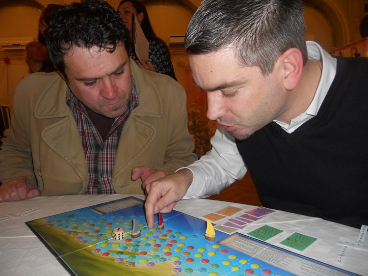 Vitasović i Miletić prvi zaplovili novom društvenom igrom (L. BAGAR)