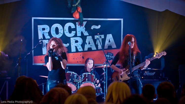Ženski rock sastav Rock Queens premijeru je imao na lanjskoj RockTarati (arhiva)