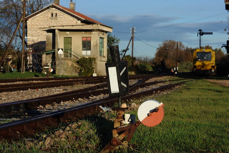 Osjećaju se posljedicee ukidanja teretnog željezničkog prometa u Istri (M. MIJOŠEK)