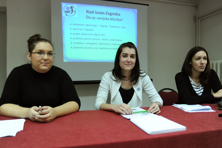 Savjetovanje su pružile studentice zagrebačkoga Pravnog fakulteta (M. MIJOŠEK)