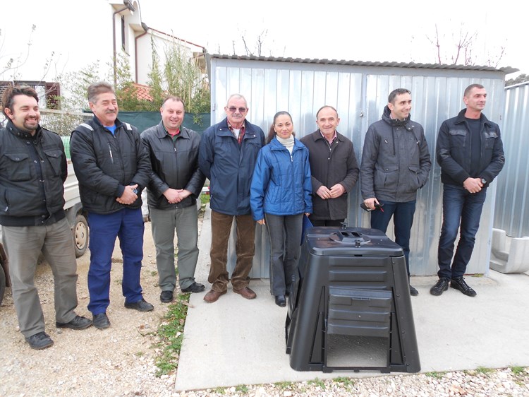 Općina Medulin i Albanež poklanjaju mještanima još 50 kompostera 