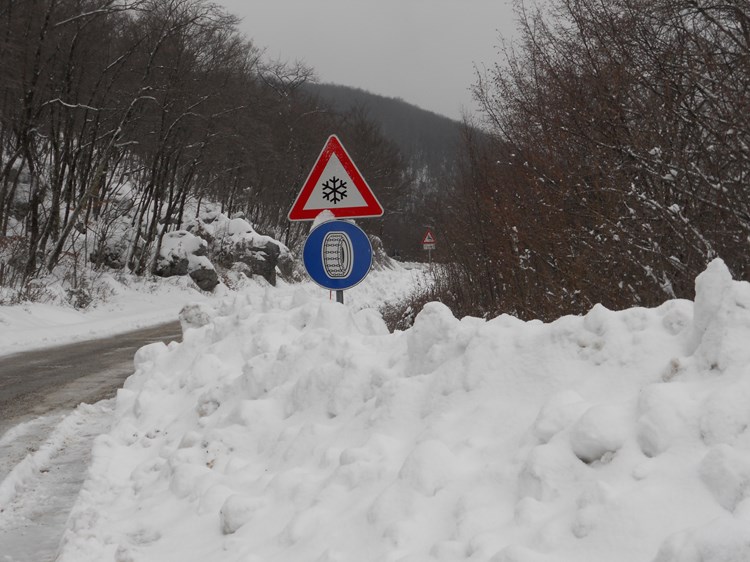 Unatoč popriličnoj količini snijega, ceste su prohodne (G. ČALIĆ ŠVERKO)