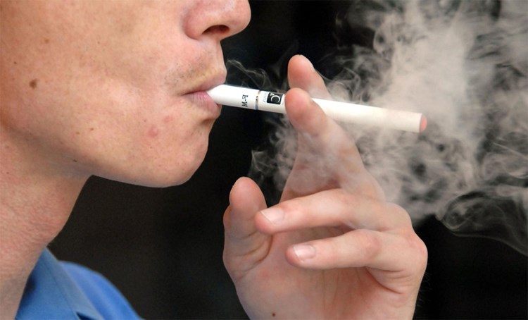 MNogi su se pomoću e-cigareta ostavili duhanskog pušenja
