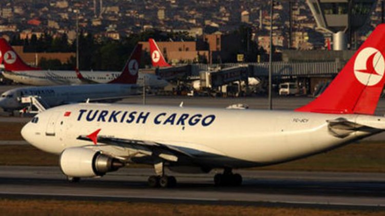 Turski avion pun zlatnih poluga (Internet)
