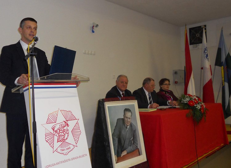 Gradonačelnik Valter Flego dobio plaketu (G. ČALIĆ ŠVERKO)