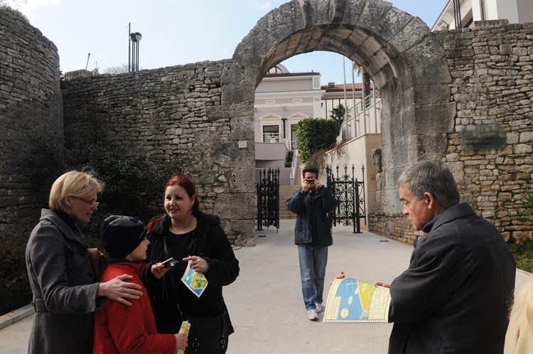 Unatrag dvije godine prezentirana je turistička karta za slijepe (D. ŠTIFANIĆ)