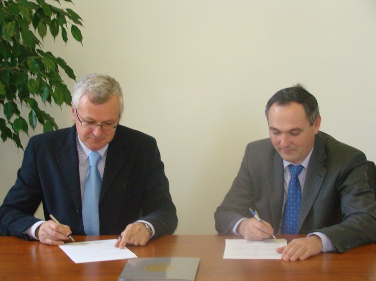 Sporazum su potpisali Robert Matijašić i Dean Ban