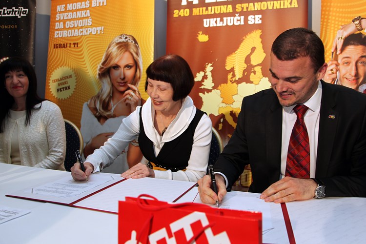 Manuela Kraljević, Zdenka Višković Vukić i Danijel Ferić (M. ANGELINI)
