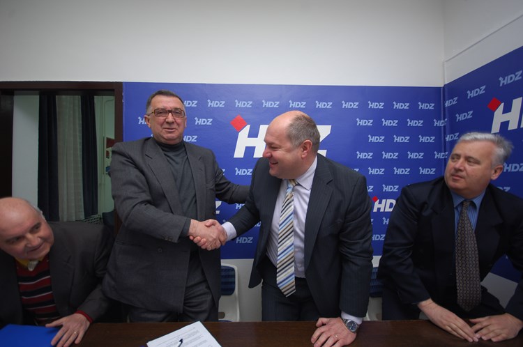 Sporazum su potpisali Srećko Butorac i Marino Roce (A. KANCELAR)