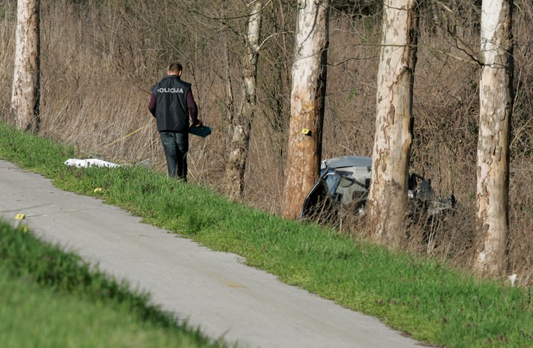 Teška nesreća na cesti Osijek - Bilje (V. KOS/CROPIX)
