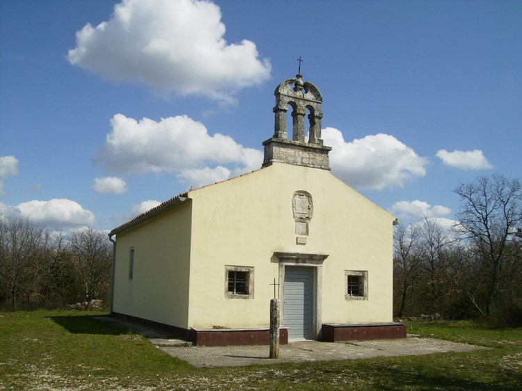 Crkvica Sveti Duh bez zvona (V. HABEREITER)