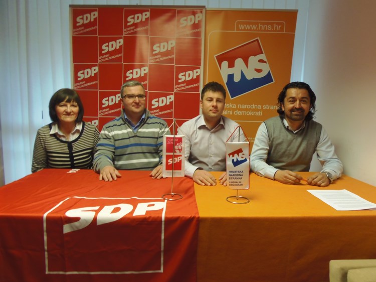 Čelnici buzetske koalicije SDP-HNS-HSU