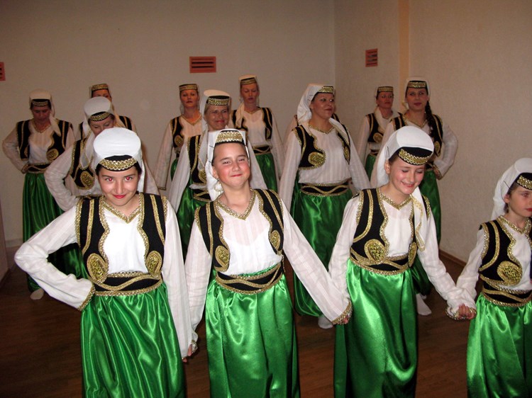 Folklorna sekcija bošnjačke nacionalne manjine grada Rovinja (N. O. R.)