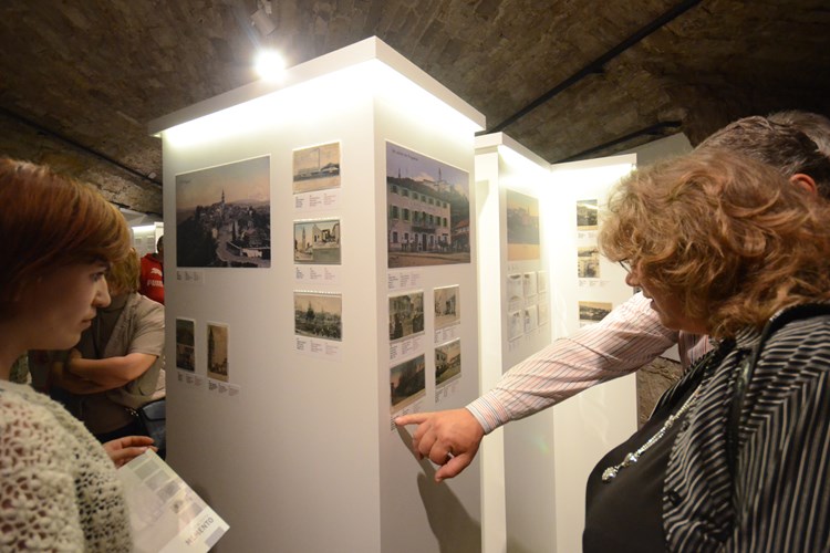 Razglednice su publici predstavljene u sklopu izložbe  Istra - Istria Memento  Arhiva