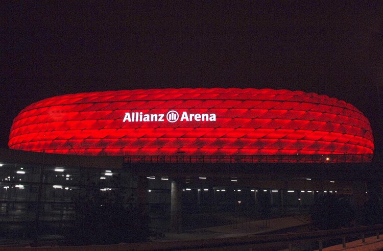 Allianz Arena, Bayernov stadion (arhiva)