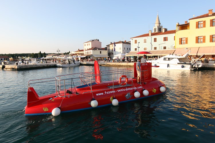 Plovilo domaće proizvodnje u Fažani (M. ANGELINI) 