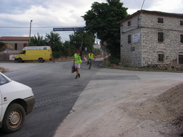 Zatvoren dio prometnice kroz Kaštelir do Krančići (V. HABEREITER)