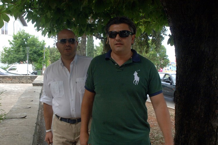 Aleksandar Zrnić s braniteljem Alenom Kalčićem (M. SARDELIN)