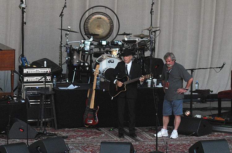 Leonard Cohen na pozornici u Areni