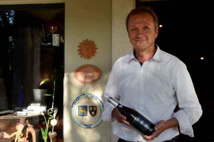 Ivica Matošević ponosan je na uspjeh svog vina (J. PREKALJ)