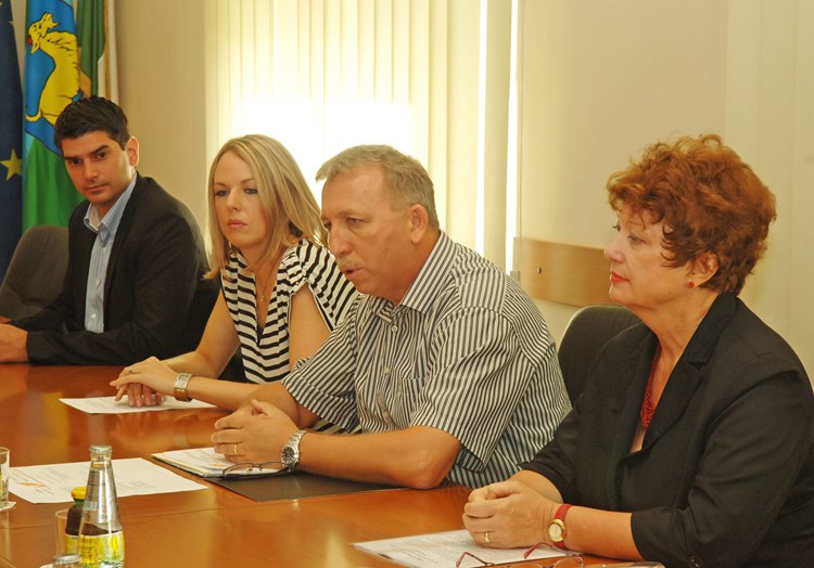 Alen Damijanić, Danijela Kontošić, Denis Kontošić, Alida Perkov (D. MEMEDOVIĆ)
