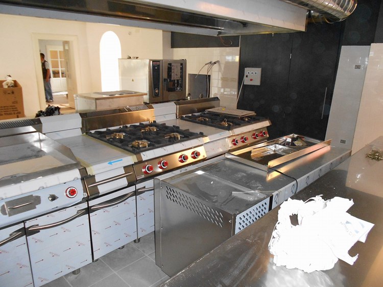 Srce AZRRI-jeve edukacijske kuhinje na Gortanovom brijegu: "termički blok" s kamerama u stropu (D. ŠIŠOVIĆ)