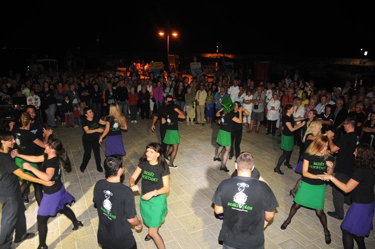 Plesna atmosfera na prošlogodišnjem Istarsko-irskom festivalu u Fažani (D. ŠTIFANIĆ)