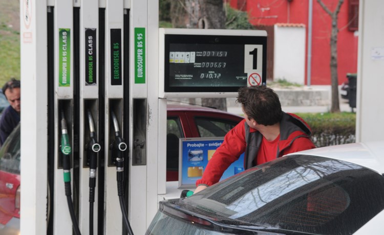 Vozači će morati voditi računa čije im je gorivo najpovoljnije (D. ŠTIFANIĆ)