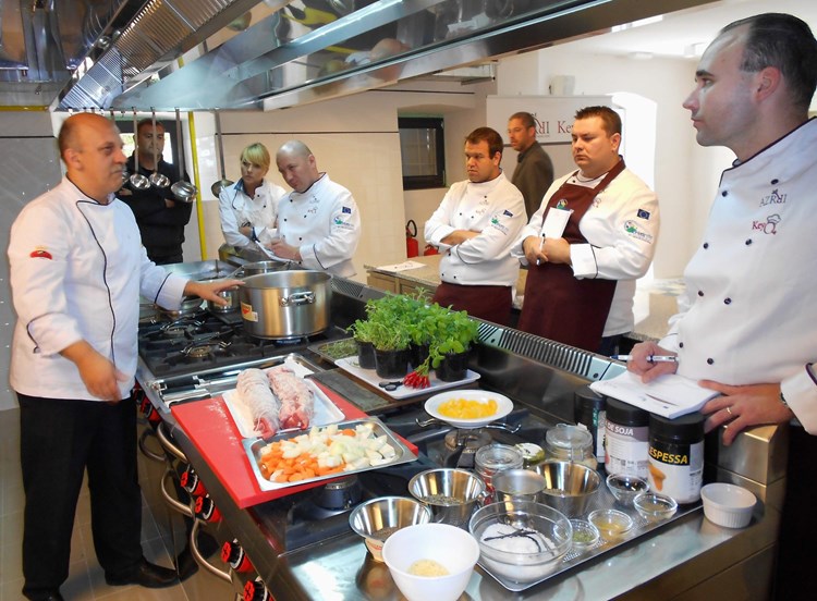 Kulinarske radionice pokazale su se itekako opravdanima i potrebnima (Danilo MEMEDOVIĆ)