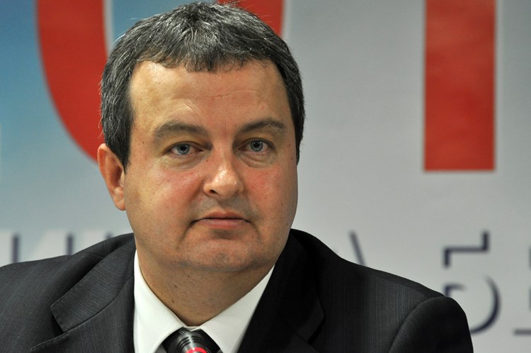 Ivica Dačić potvrdio da je dobio poruku Vesne Pusić predložila da dvije zemlje zajedno apliciraju za pomoć 
