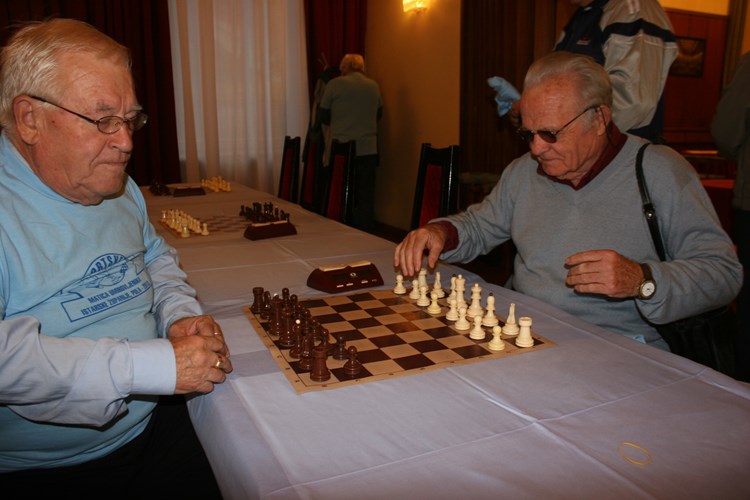Umirovljenici su se natjecali i u šahu (S. Z. T.)