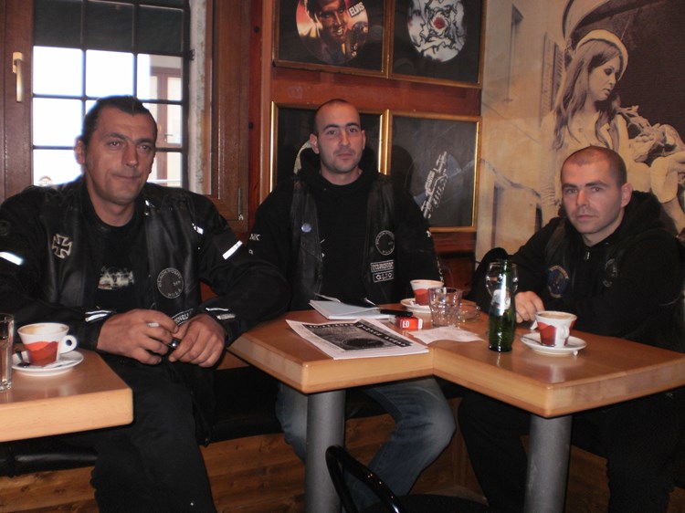 Nenad Trbulin, David Pujas i Mladen Glišić na konferenciji za novinare u Rock Caffeu (B. VINCEK)