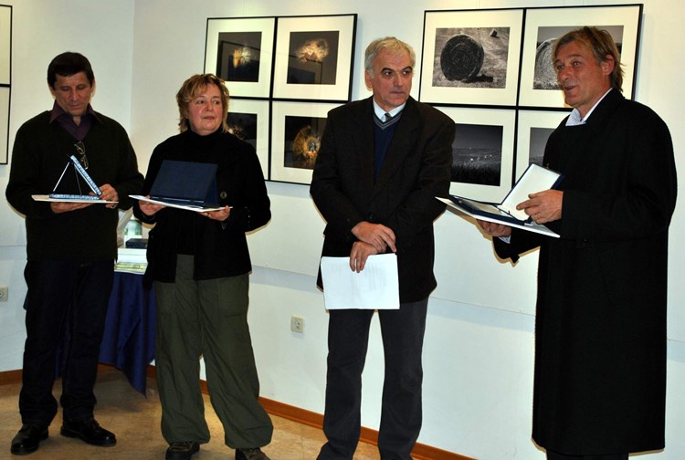 Ermano Bančić, Maja Briski, Mladen Boljkovac i William Uljanić na otvaranju izložbe (A. POKRAJAC)