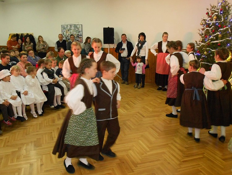 Plesni nastup dječje sekcije (D. ŠIŠOVIĆ