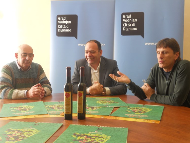 Franko Raguž, Klaudio Vitasović, Danilo Dragosavac predstavili kalendar (T. GRBIĆ)