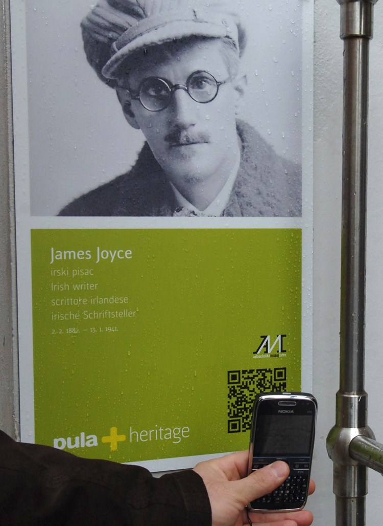 O Jamesu Joyceu putem QR koda