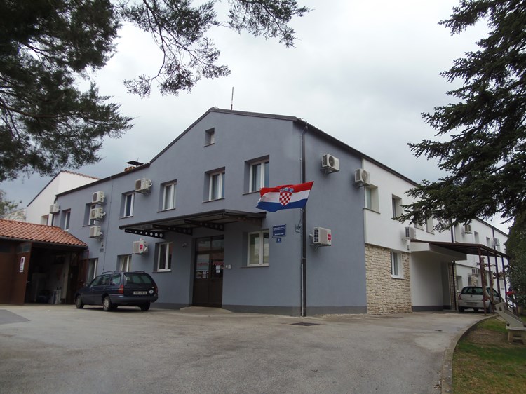 Dom zdravlja Buzet (G. ČALIĆ ŠVERKO)