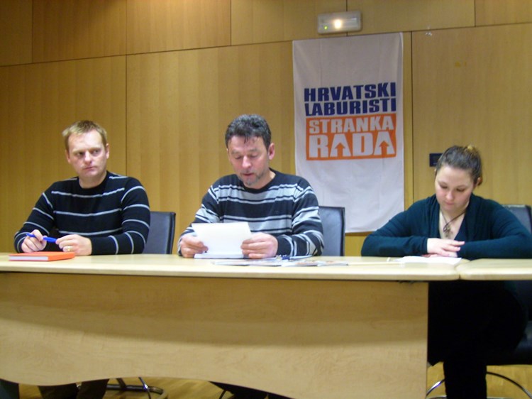 Denis Finderle, Davor Rašin i Marijana Pujas na konferenciji za novinare (K. FLEGAR)