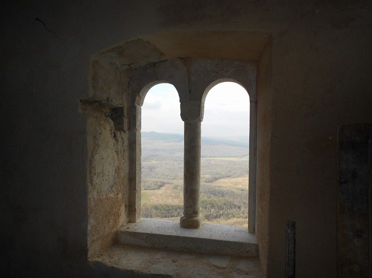 Bifore komunalne palače, koje su stoljećima bile zazidane, odnedavno otvaraju stare vizure (M. RIMANIĆ)